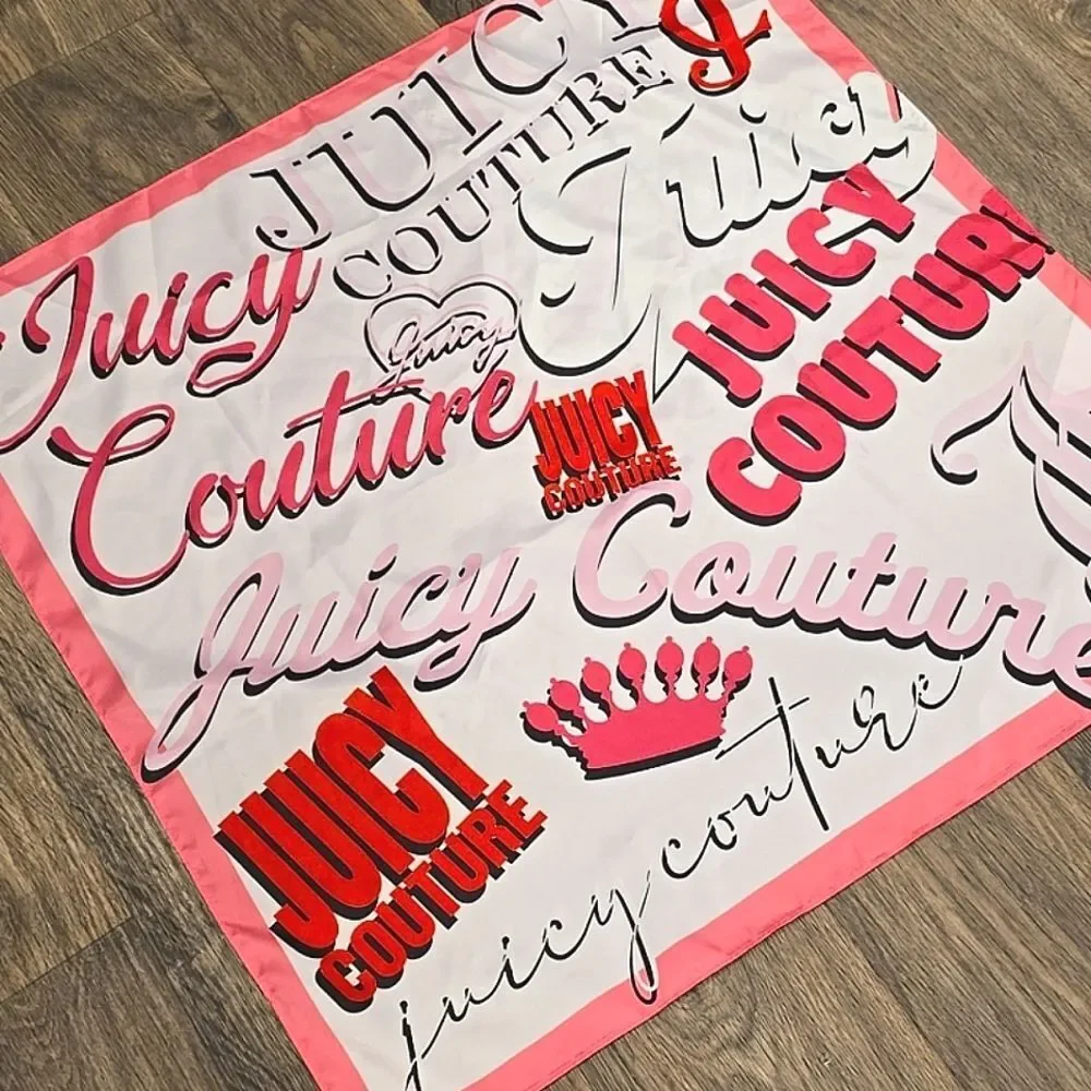 Juicy Couture Word Play‎ Multi-Wear square Scarf